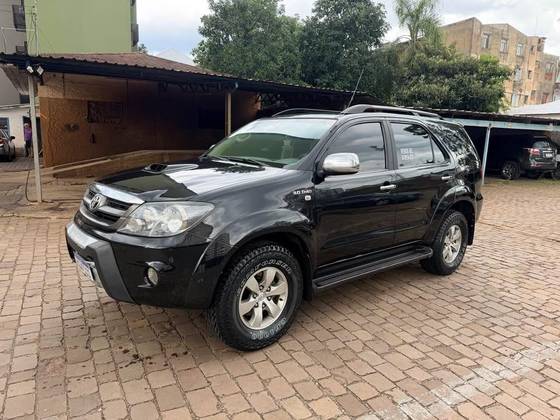 TOYOTA HILUX SW4 3.0 SRV 4X4 16V TURBO INTERCOOLER DIESEL 4P AUTOMÁTICO